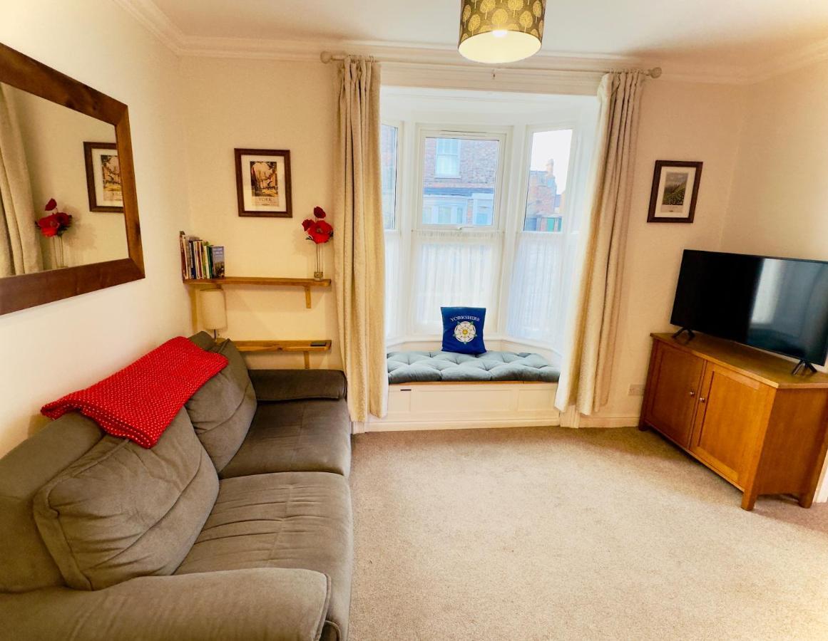 Cosy Victorian Apartment - Central ヨーク エクステリア 写真